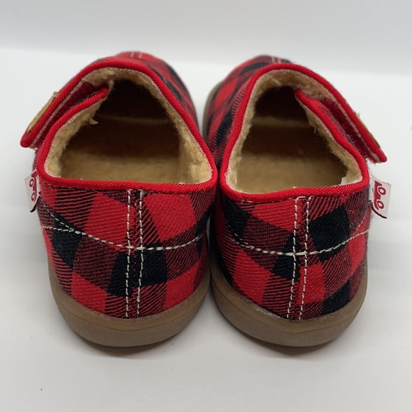 🚩SOLD🚩See Kai Run Cruz plaid slipper (9) - Picture 3 of 8